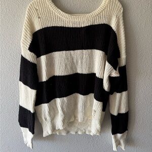 NWT Striped Distressed Crewneck Black and White Women's Sweater BUCKLE